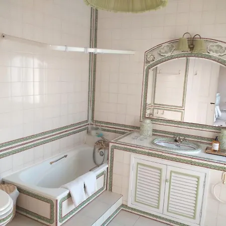 Menina Da Ria Albergue