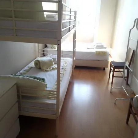 Menina Da Ria Albergue Aveiro