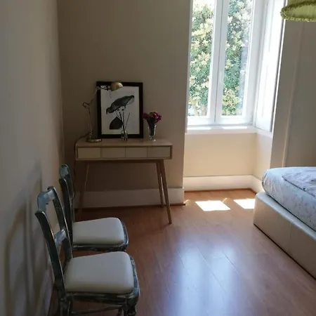 Menina Da Ria Albergue Aveiro