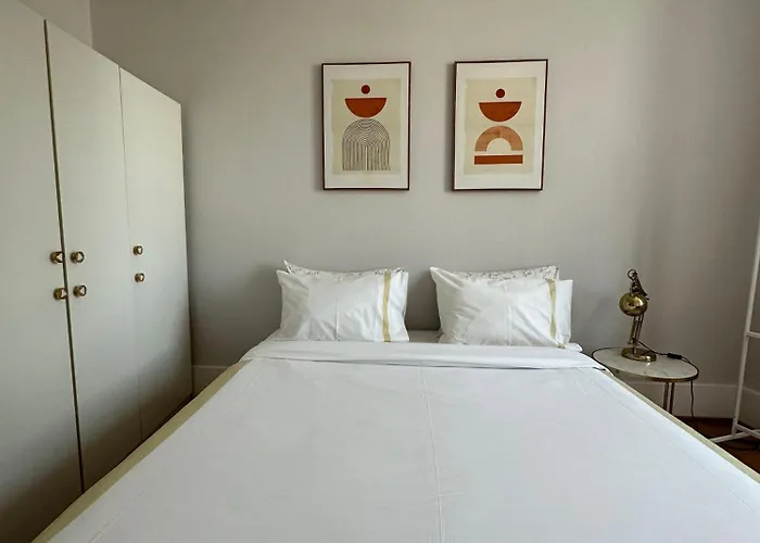 Hostel Menina Da Ria *